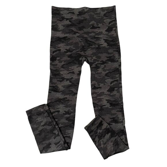 SPANX Shaping Flattering Seamless Pull-On High Rise Legging Camo Gray sz Medium - Picture 1 of 4